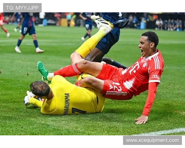 穆西亚拉阿芳泡芙周二齐聚拜仁训练